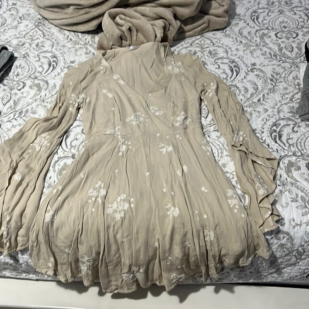 BEIGE DRESS